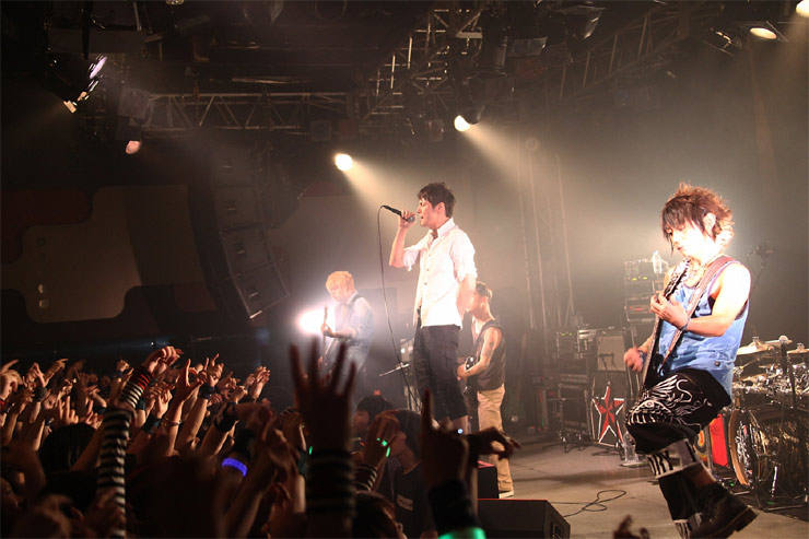 OBLIVION DUST – 『6IX』(2012/08/02,03 -2days-)  at　shibuya duo MUSIC EXCHANGE