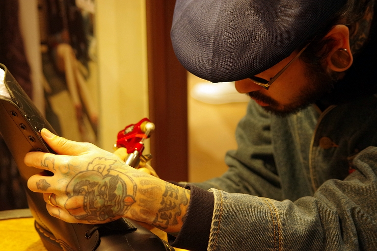 DR.MARTENS THE ORIGINAL ICONS BIRTHDAY PARTY / OT LIVE TATTOO @Dr.Martens原宿 (2016.04.01) REPORT