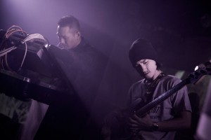 REBEL FAMILIA
