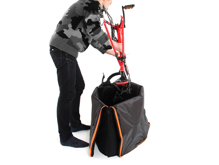 「DOPPELGANGER(R)（ドッペルギャンガー）」より、自転車の輪行用製品として「耐衝撃輪行キャリングバッグ」と「輪行用プロテクターセット」が発売。