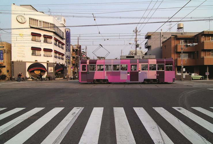 《Urban Concern Osaka》2004、 路面電車にペイント、 Breaker Project